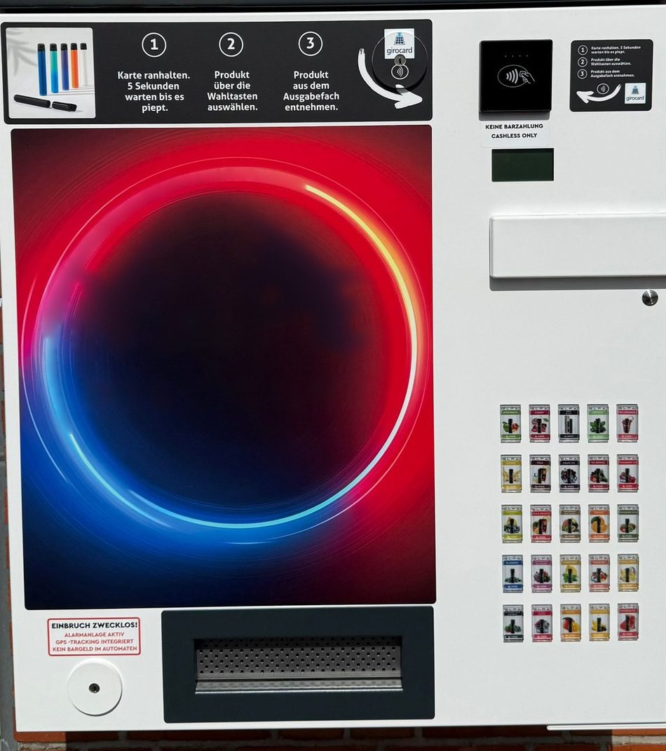E-Zigaretten-Automat im Einsatz